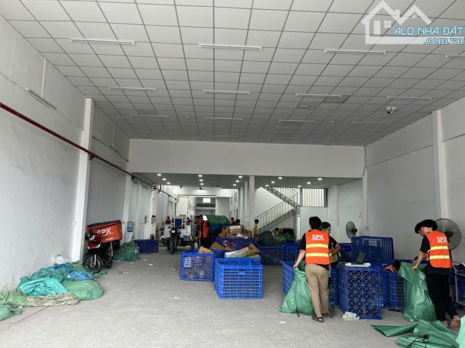 Bán nhà xưởng mới MT Hà Huy Giáp, P. Thạnh Lộc, Q12, DT 900m2 thổ cư - 2