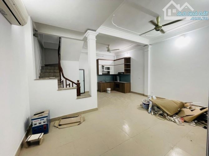 Giá còn rẻ! Nhà dân xây tại Hoài Đức 4 tầng,mặt tiền 6m, gần Quốc Lộ 32 , Giá 4 tỷ 3. - 2