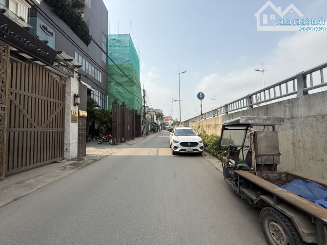 BÁN ĐẤT MẶT ĐƯỜNG ÂU CƠ - TÂY HỒ - RẺ NHẤT KHU VỰC - SỔ PHÂN LÔ - 2