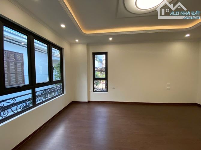 🏡 BÁN NHÀ CẦU GIẤY – 60M², 4 TẦNG + 1 TUM – Ô TÔ VÀO NHÀ, THIẾT KẾ HIỆN ĐẠI - 3