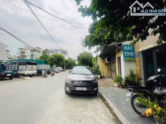 Trung tâm Trâu Quỳ, Đất tái định cư, vỉa hè, ô tô tránh, hiếm nhà bán 70m, MT5m - 3
