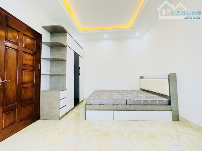 BÁN NHÀ NGỌC LÂM, VIEW HỒ, 5 TẦNG, THANG MÁY, 35M2, GIÁ 7 TỶ - 3