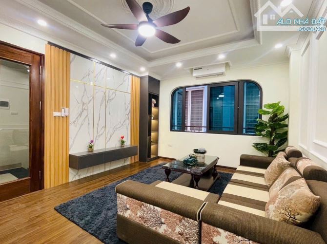 Trần Quốc Hoàn, phân lô, ô tô tránh, dân xây, 55m2, nhỉnh 18 tỷ - 3