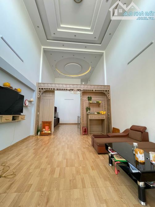 🧨🧨Chủ cần chuyển chỗ ở bán nhà mê lỡ  đẹp hẻm chính Lạc Long Quân - 3