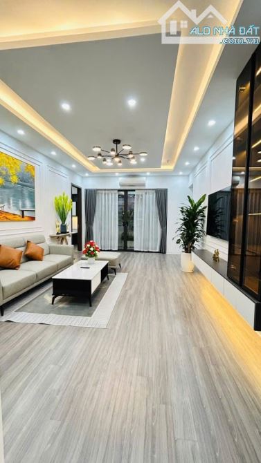 Chung cư Vvip siêu Hot toạ lạc tại Giảng Võ DT 116m2 3 ngủ 12.9 Tỷ - 2