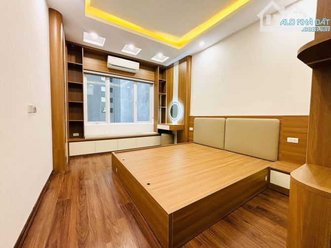 Bán Nhà Phố Đội Cấn 50M2, 5Tầng, 15M Ra Phố, 2Thoáng, Full Đồ Ở Ngay - 3