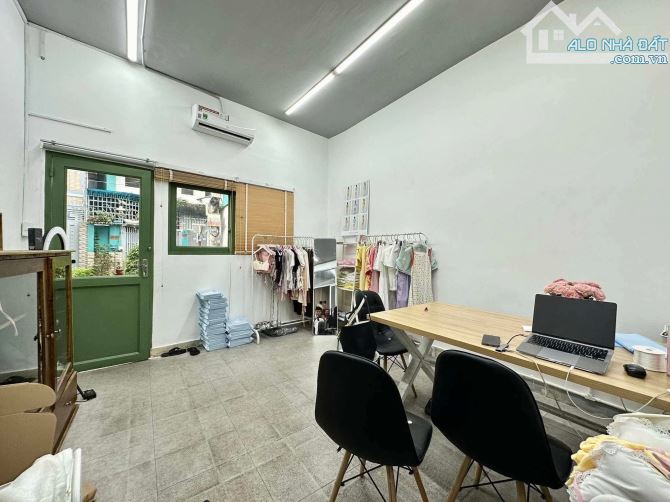 Bán nhà Nguyễn trọng tuyển Phú nhuận - 8m thông - 62m2 - 10,5 tỷ - 3