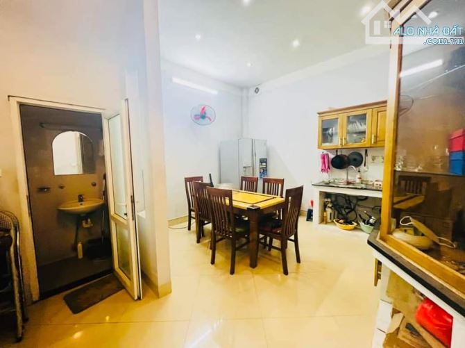 Bán Nhà  phố Yên Phúc Phúc La Hà Đông DT 39m2  4.5 Tầng - 6.95 tỷ - 4