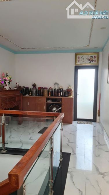 BÁN NHÀ 3 TẦNG, 112M2 (4×28) MẶT TIỀN LÊ THỊ HOA GẦN CHỢ _ 8,5 TỶ - 4