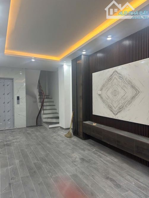 🏡CHỈ HƠN 7 TỶ SỞ HỮU  NHÀ MỚI TINH - MINH KHAI, - TIMES CITY – 36M², 5.5 TẦNG, THANG MÁY - 4