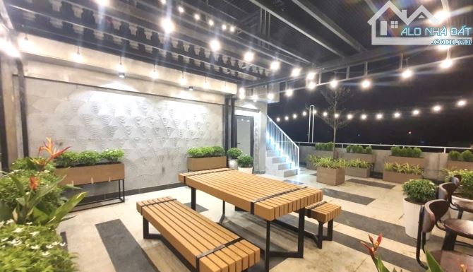 SIÊU PHẨM SƠN TRÀ - NHÀ 4 TẦNG VIEW BIỂN - DIỆN TÍCH 105M2 - ĐƯỜNG 5M5 - CHỈ 8.X TỶ - 4