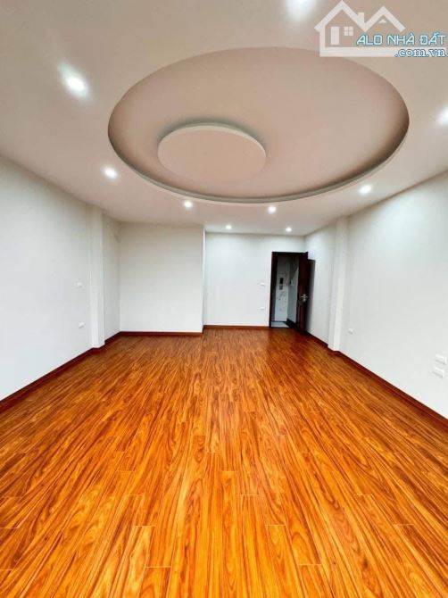 Bán nhà phố Lý Thường Kiệt 42m2 Gara Ô tô Kinh Doanh Được, Pháp lý chuẩn - 4