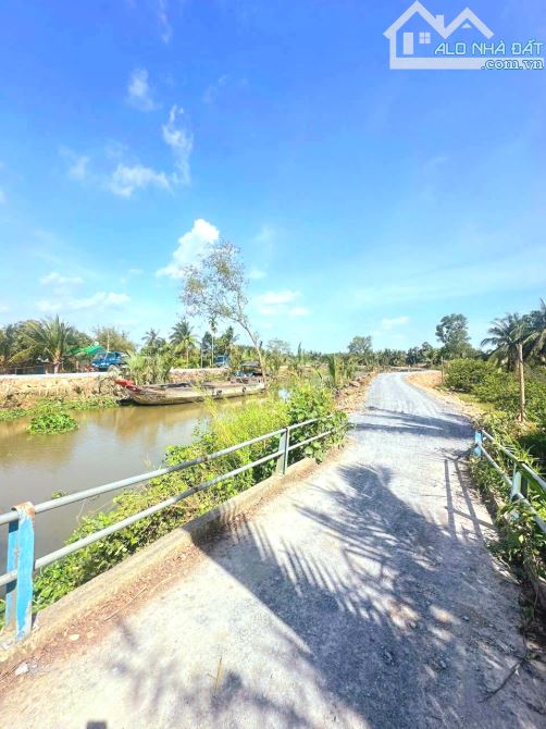 Chỉ 999tr sở hữu 1000m2 đất vườn Chuyển Thổ View Kênh - 4