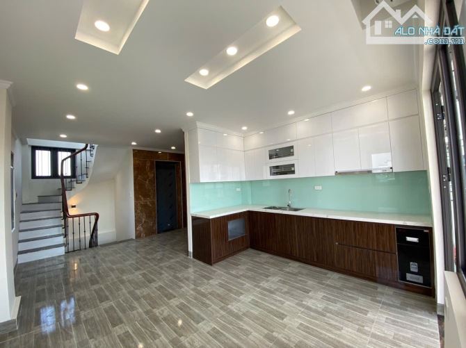 🏡 BÁN NHÀ CẦU GIẤY – 60M², 4 TẦNG + 1 TUM – Ô TÔ VÀO NHÀ, THIẾT KẾ HIỆN ĐẠI - 5