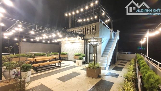 SIÊU PHẨM SƠN TRÀ - NHÀ 4 TẦNG VIEW BIỂN - DIỆN TÍCH 105M2 - ĐƯỜNG 5M5 - CHỈ 8.X TỶ - 5