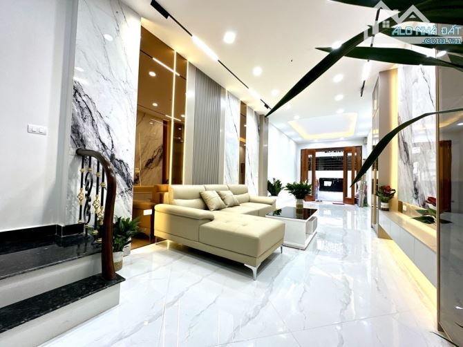 Bán nhà Tân Mai , ngõ thông , lô góc , ô tô qua , thang máy nhập , dt 60m x 5T x 11 tỷ - 5
