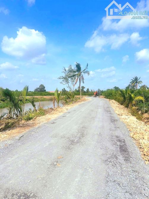 Chỉ 999tr sở hữu 1000m2 đất vườn Chuyển Thổ View Kênh - 5