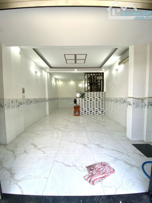 Bán nhà Tân Thới hiệp quận 12, 58m2, 2 tầng, 2 phòng ngủ,  nhỉnh 3 tỷ - 5