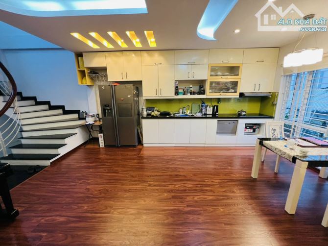 PHỐ YÊN HÒA. 40 M2. VỊ TRÍ TRUNG TÂM Q, CẦU GIẤY. Ô TÔ ĐỖ CỬA CỬA. GIÁ 12 TỶ. - 5