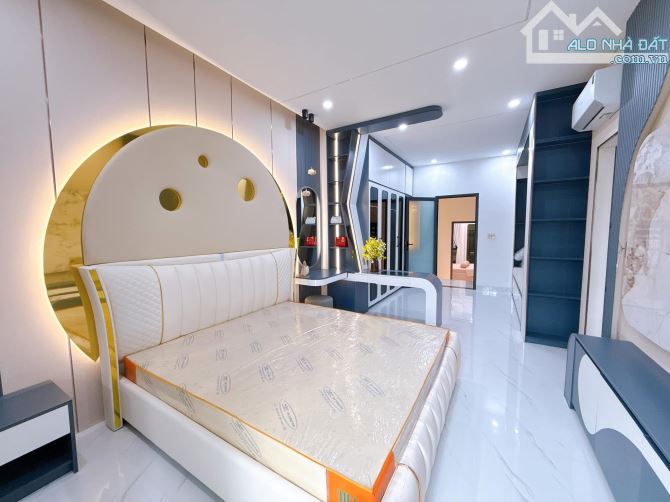 Bán nhà Vạn Phúc Hà Đông Thang Máy, Kinh Doanh, 2 thoáng, ô tô 7 chỗ vào nhà. 5T*45m - 6
