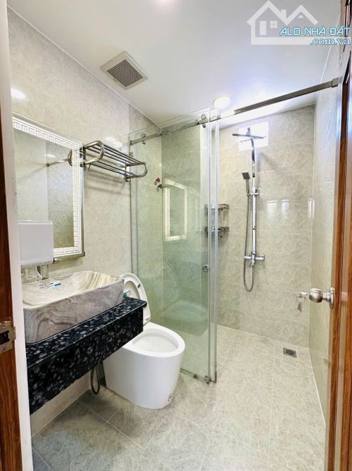 BÁN GẤP 210 m2 VILLA Tân Cổ Điển hẻm 202 Phạm Văn Hai, gần chợ, hẻm xe hơi 5m chỉ 11,9 Tỷ - 7