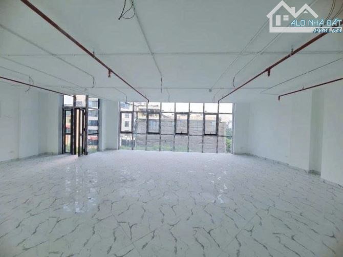 Bán gấp toà văn phòng mặt phố Vũ Tông Phan, vỉa hè, 200m2 * 11 tầng, MT 10.5m, Giá 75 tỷ - 7