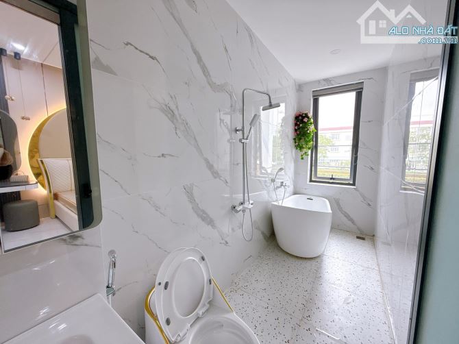 Bán nhà Vạn Phúc Hà Đông Thang Máy, Kinh Doanh, 2 thoáng, ô tô 7 chỗ vào nhà. 5T*45m - 8