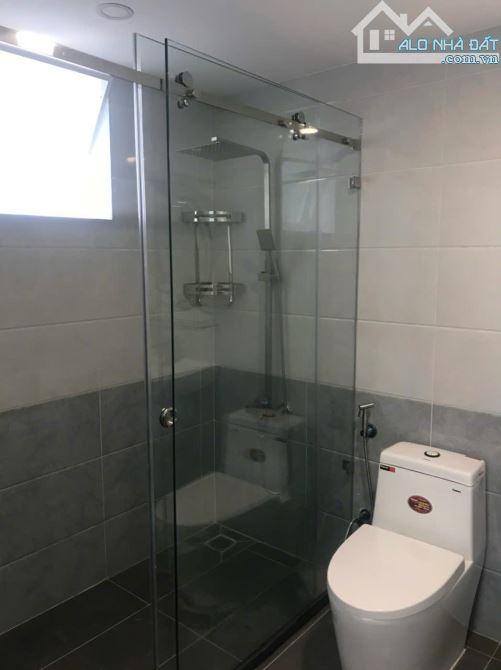 Cho Thuê Nhà Đương Phạm Văn Chiêu P9-- Trệt 3 Lầu-4x27--7PN-7WC-- Sân Để Xe Ôtô Đường 8m - 8