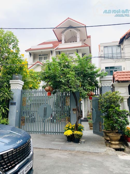 58 Tỷ-Bán Biệt Thự Trệt 3 Lầu Khu Compound Hoa Hồng,Đường 12 Trần Não,Q2 DT:284m2(10,2x29)
