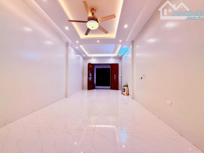 BÁN NHÀ ĐÔNG THIÊN, 42M, 5T, MT 4M, NGÕ THÔNG, RỘNG, KINH DOANH, CHỈ 7,45 TỶ.