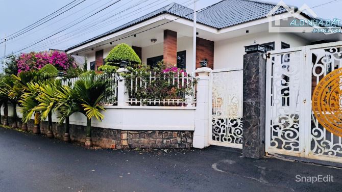 Biệt thự Lý Chính Thắng phường 2 thành phố Bảo Lộc, gần khu 6 - 625m2, có suối, giá rẻ