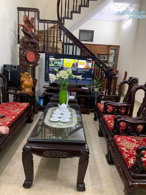 9.1 tỷ! Phố Chính Kinh – 2 mặt thoáng, 44m2, 4 TẦNG, ô tô cách 30m.