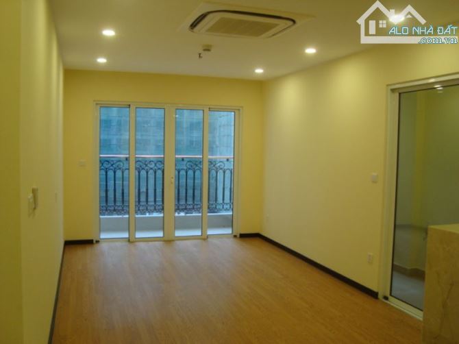 Cho thuê chung cư 536A Minh Khai, 75m2, 2 phòng ngủ, gần Hoà Bình Green