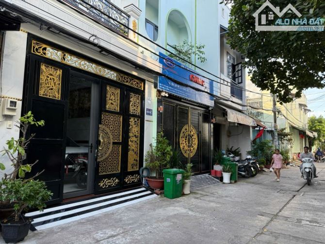 Bình Tân - Nhà hẻm Đường số 4 - BHHA - 1 Lầu - Hẻm kinh doanh 7m - Sổ hồng riêng