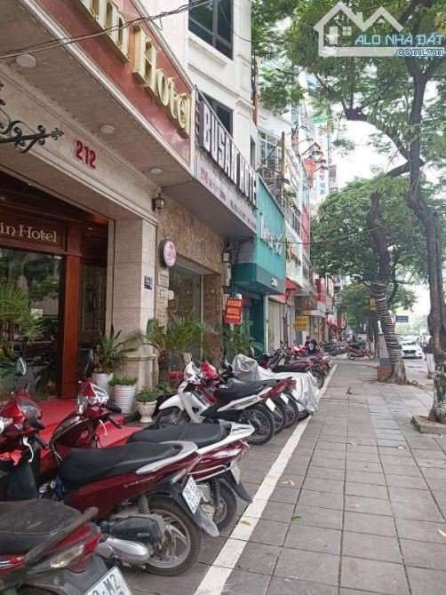 Bán nhà 6 tầng, MP Trần Duy Hưng - Cầu Giấy, DT 90m2. Giá 26,5 tỷ, kinh doanh, thuê 60t/th