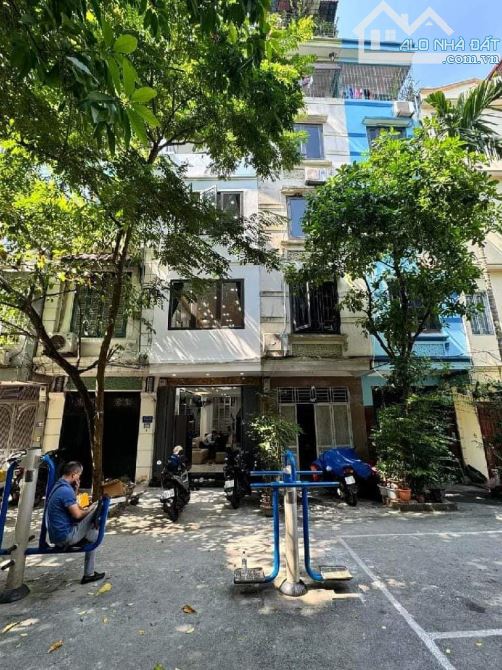 HƠN 5 Tỷ - Ô Tô Đỗ Cửa - View Hồ Thóang Mát -Biệt Thự Nhỏ BẮC TỪ LIÊM
