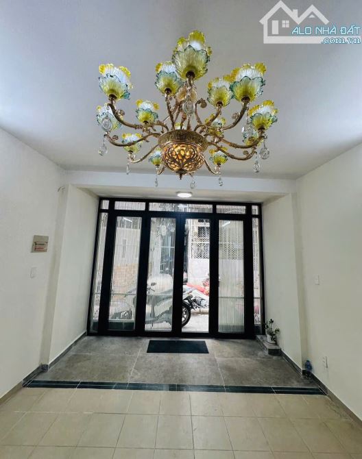 Bán nhà Cách Mạng Tháng 8 quận 10, 34m2, siêu đẹp, nhỉnh 6 tỷ