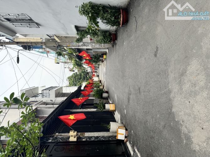 Bán nhà đường Nguyễn Tư Giãn phường12 gò vấp. Dt 4x15. giá chào 6tỷ
