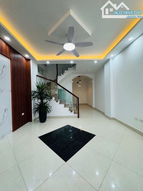 BÁN NHÀ ĐẸP NGÔ GIA TỰ - 48,5M, 5.6 TỶ, DÂN XÂY CHẮC CHẮN, DIỆN TÍCH RỘNG, Ở SƯỚNG