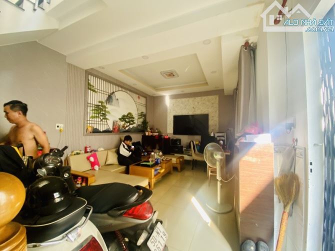 Hiếm, Hẻm xe hơi thông, ngang khủng hơn10 m - Đường số 19