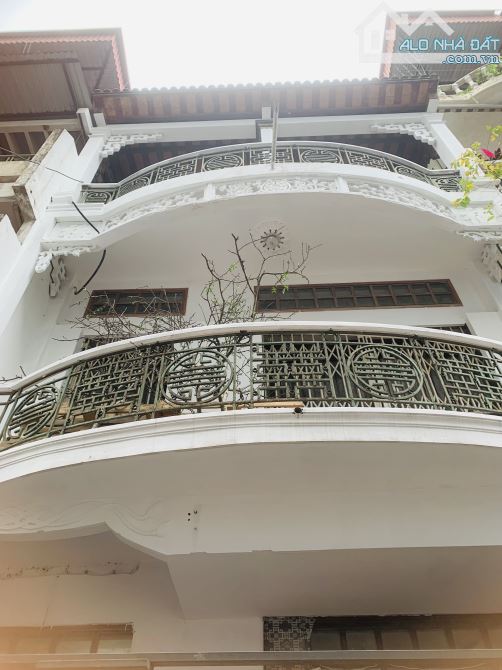 BÁN NHÀ PHỐ TAM TRINH- Q. HOÀNG MAI-PHÂN LÔ ĐẲNG CẤP- GIÁ TỐT-76m2 -3 TẦNG-5.4m2 - 19.2 TỶ