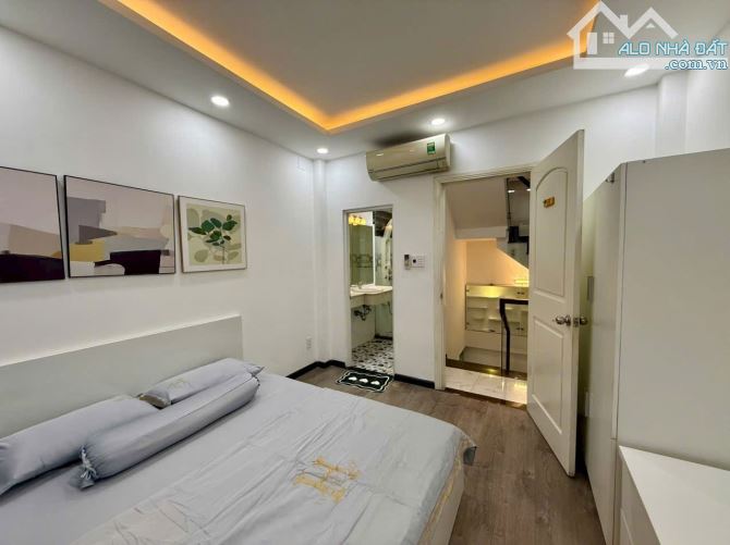 🏡 BÁN NHÀ HẺM XE HƠI PHAN XÍCH LONG 5 lầu  Vị trí đẹp, kinh doanh sinh lời cao