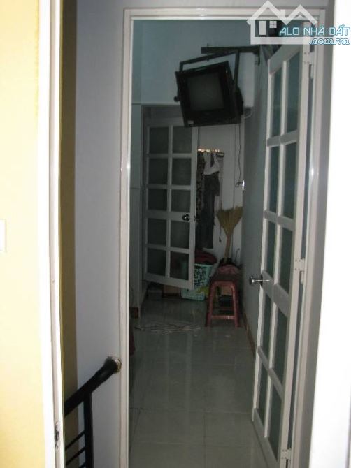 Nhà đẹp 3 tầng vào ở ngay - hẻm 8m 31m2 giá chỉ 4,2tỷ