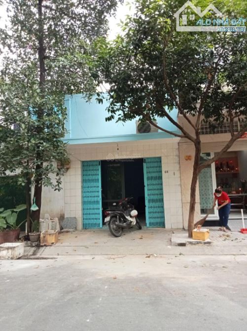 [Quận 6] Bán nhà mặt tiền Đường Số 22, Bình Phú 1, DT 4x19, Cấp 4 tiện xây, Giá 11,5 tỷ TL