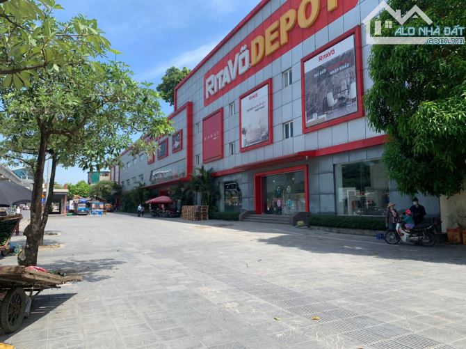 Cho thuê mặt bằng kinh doanh mặt phố Nguyễn Chí Thanh - Đống Đa - 500m2 - Mt 20m - 700k/m