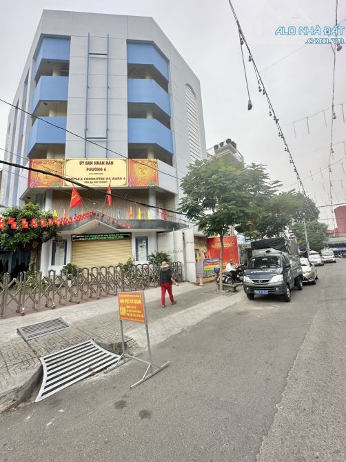HXH ngay Chợ Nguyễn Tri Phương. Q10. 40m2. 2 tầng. 2Pn. Chính chủ 1 đời. Chỉ 7.x tỷ