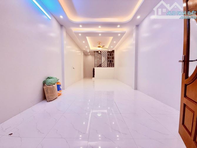 BÁN NHÀ ĐÔNG THIÊN, 42M, 5T, MT 4M, NGÕ THÔNG, RỘNG, KINH DOANH, CHỈ 7,45 TỶ. - 1