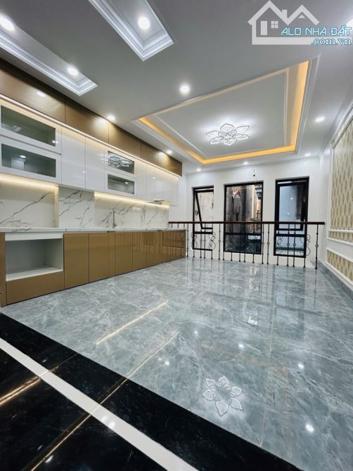 BÁN NHÀ NGÕ RỘNG NGÁCH NÔNG PHỐ TÂY SƠN. DT 40m2, XÂY 6 TẦNG THANG MÁY, 11.5 TỶ - 1