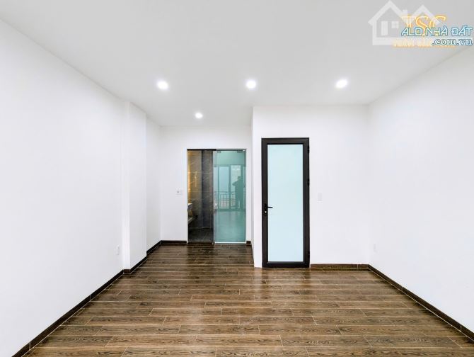 Bán nhà 4 tầng xây mới độc lập sân cổng riêng Miếu Hai Xã - 1