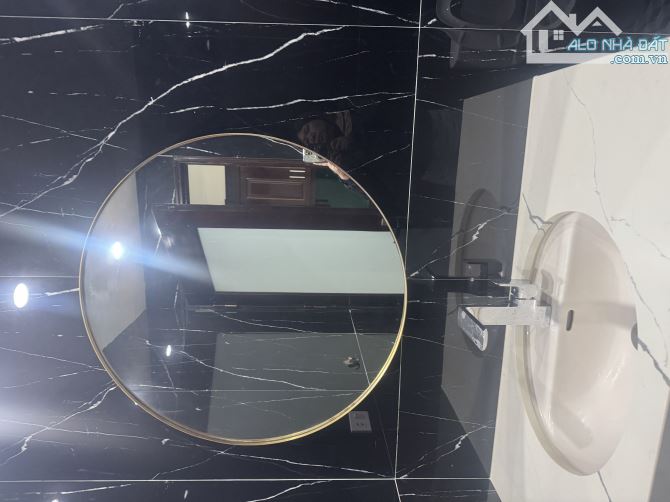 GIÁ ĐẦU TƯ CHỈ HƠN 11 TỶ Nhà 5 tầng, diện tích 50m, mt rộng Phân lô Vỉa Hè - Kinh Doanh Đỉ - 1